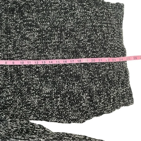 Poof Excellence Black and White Oversized Knit Sweater - Picture 7 of 9